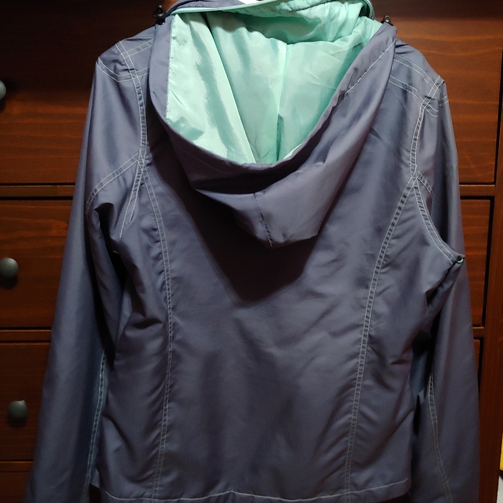 Wind Breaker - Picture 2 of 4